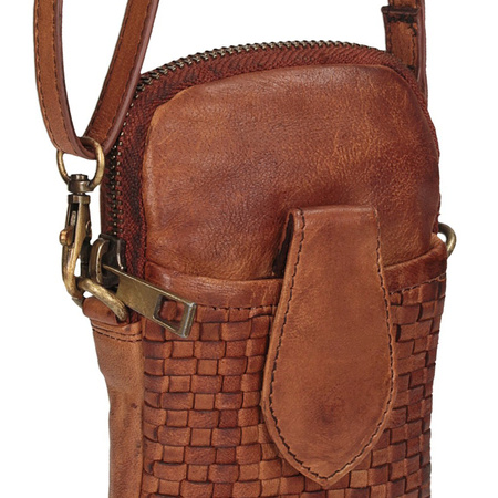 Mała saszetka z ozdobnym plecieniem 054