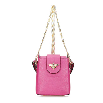 Elegancka torebka z ozdobą F10