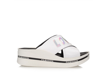 Białe klapki Toscanio LP 597 na platformie