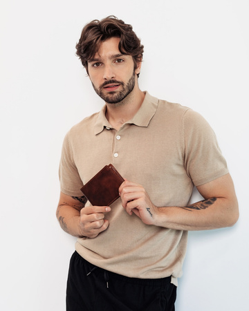 Praktyczny skórzany portfel T398