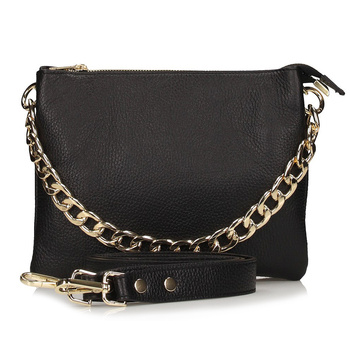 Torebka ze złotym łańcuchem E128